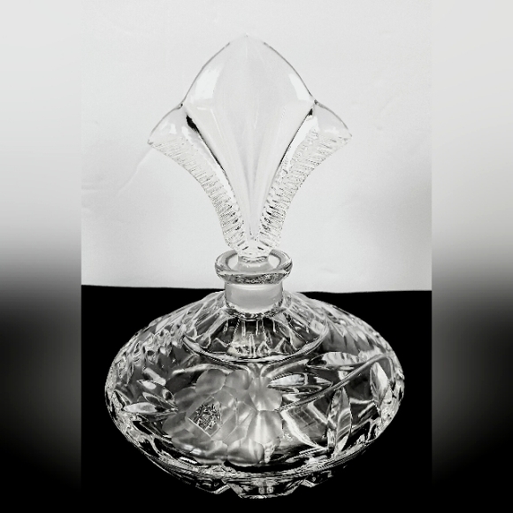 Vintage Crystal Perfume Bottle - Etched Glass - Picture 1 of 6